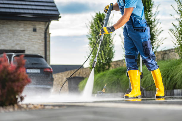 Best Concrete Pressure Washing  in Lakeland Village, CA